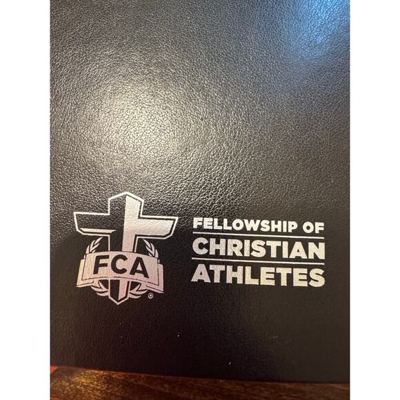 The Coach's Bible FCA Fellowship of Christian Athletes Devotional Bible Black - Picture 2 of 7